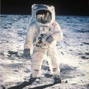 Meet your Posher, Carlos